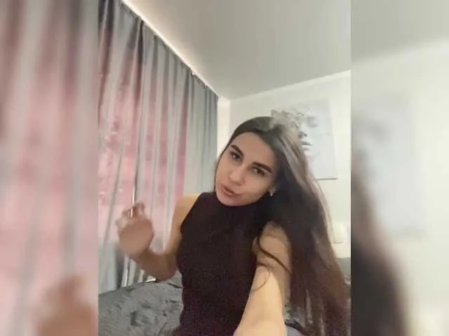 MiraKova – webcam model profile photo Image 19