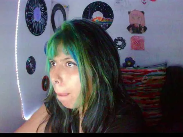 IsabelaGuerra – webcam model profile photo Image 2