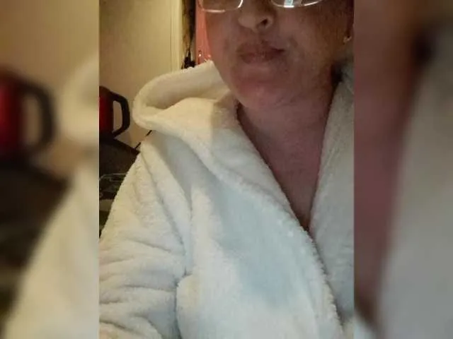___Lily___ – webcam model profile photo Image 5