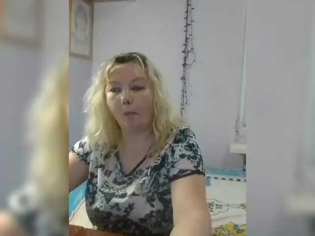 LucyAlexis Image 6