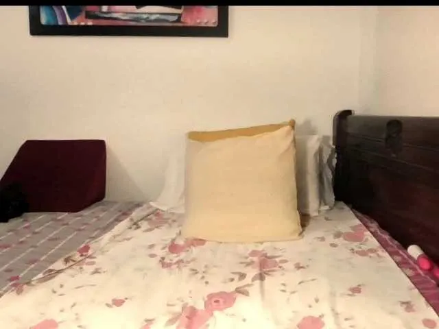 emma05 – webcam model profile photo Image 16