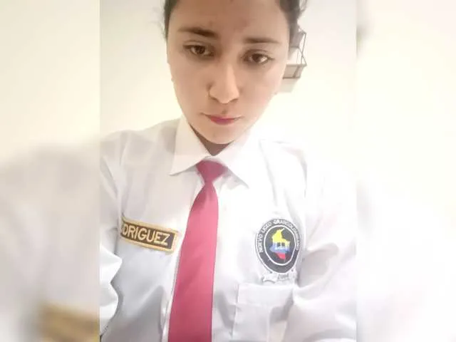 LT-333 – webcam model profile photo Image 15