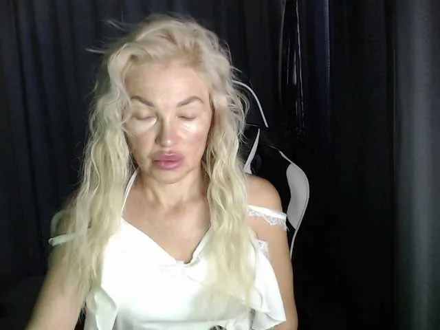 milash_velvet – webcam model profile photo Image 11