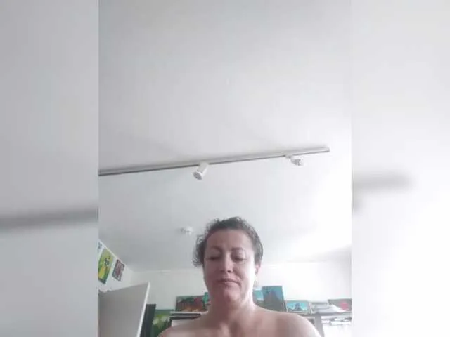 AKO_o0 – webcam model profile photo Image 5