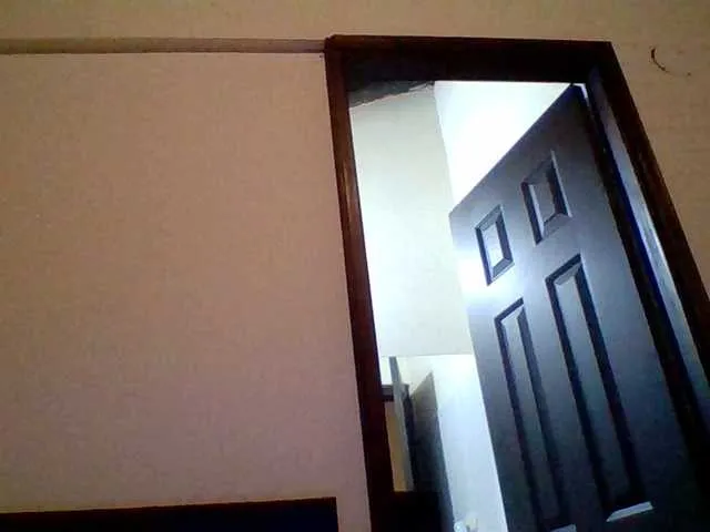 NatashaCeratti – webcam model profile photo Image 6