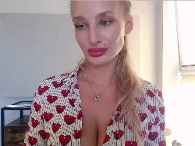 YasmienAtos – webcam model profile photo Image 5