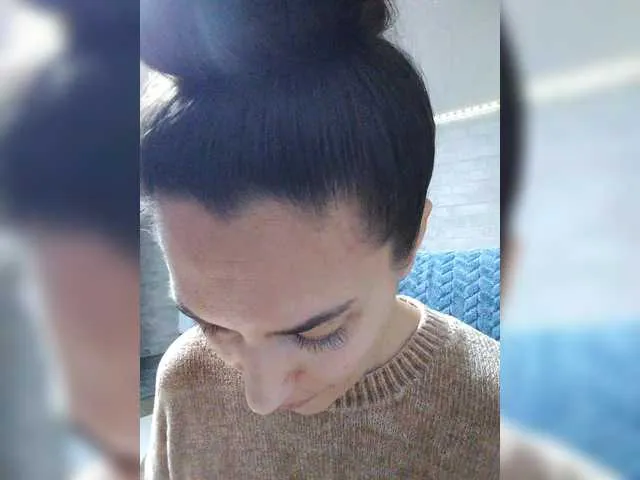 AngerlaMei – webcam model profile photo Image 18