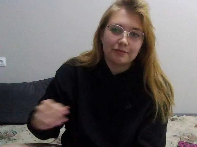 -SweetDi- – webcam model profile photo Image 5