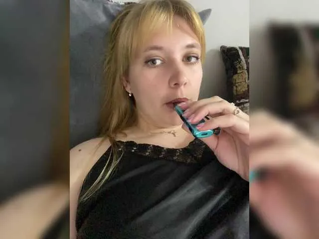 -SweetDi- – webcam model profile photo Image 6