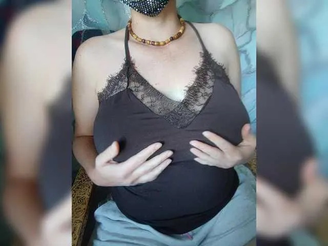 LiaWest – webcam model profile photo Image 9