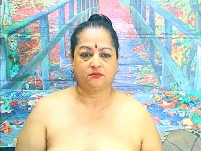 Scarlett – webcam model profile photo Image 16