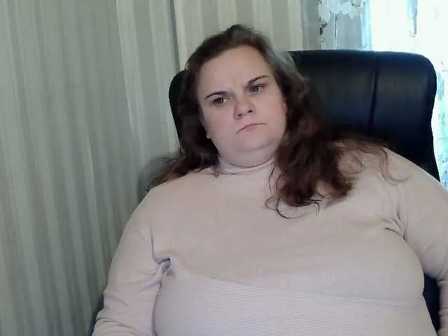 MiraKova – webcam model profile photo Image 19