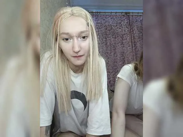 KatieMayers – webcam model profile photo Image 3