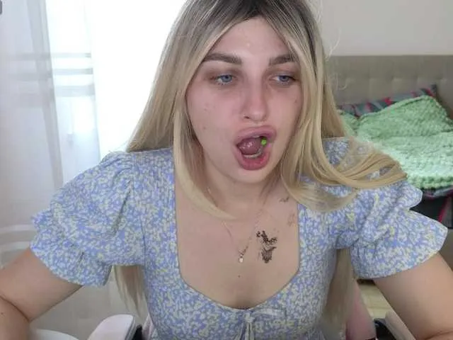 yangyang-777 – webcam model profile photo Image 14