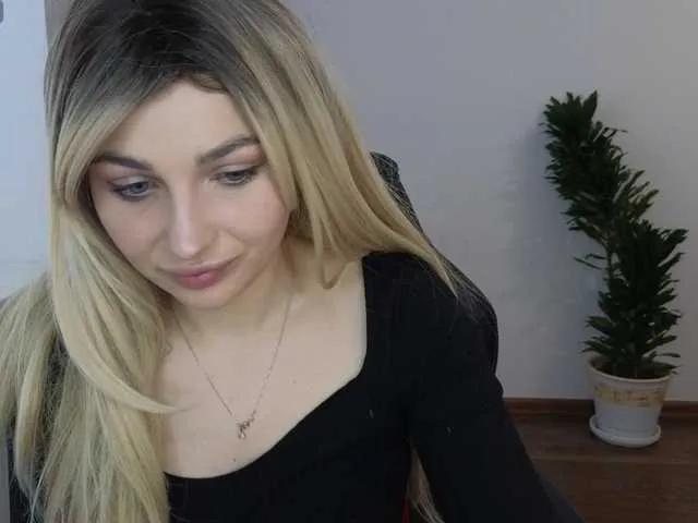 yangyang-777 – webcam model profile photo Image 4