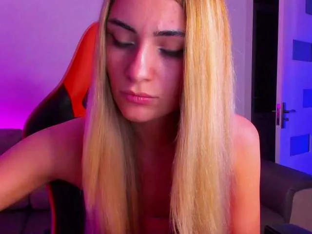 Princess-Dia – webcam model profile photo Image 11