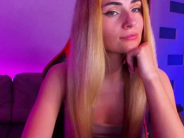 Princess-Dia – webcam model profile photo Image 3