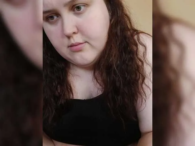 HornyGirlH – webcam model profile photo Image 18