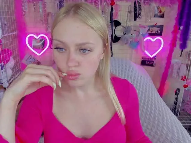 MindyKally Image 3
