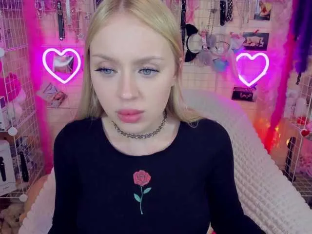 MindyKally Image 7