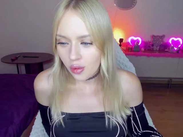 MindyKally Image 8