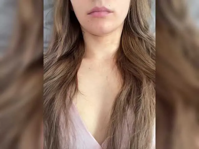 Mira14 – webcam model profile photo