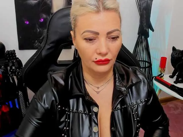 Mistress-Marilyn Image 2