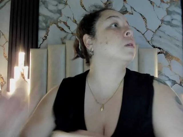 Masha_123 – webcam model profile photo Image 11