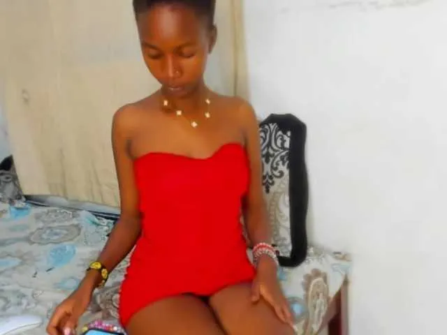 Isabella – webcam model profile photo Image 9