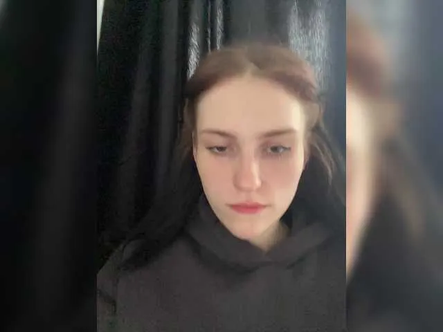 Kenzie – webcam model profile photo Image 16