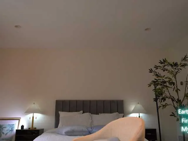 Queen_Shanuu – webcam model profile photo Image 14