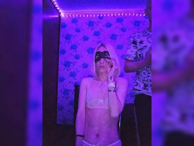 AnnAbbey – webcam model profile photo Image 8