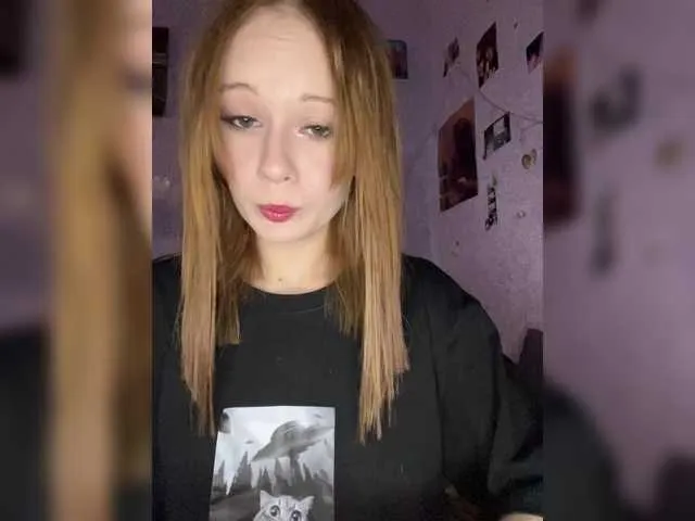 AmelyLu – webcam model profile photo Image 6