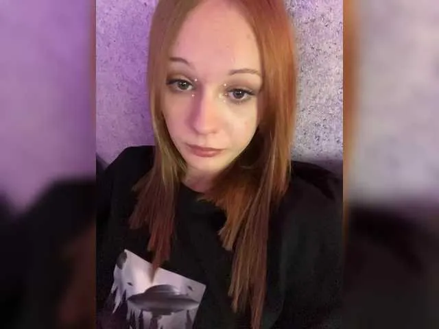 AmelyLu – webcam model profile photo Image 7