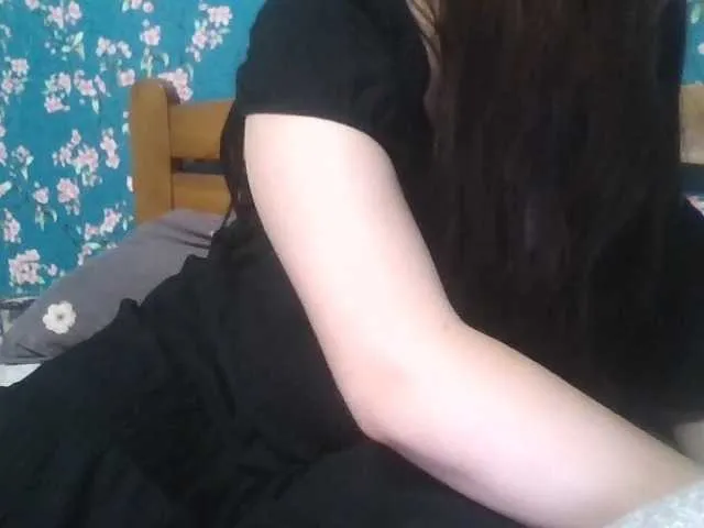 Gia – webcam model profile photo Image 8