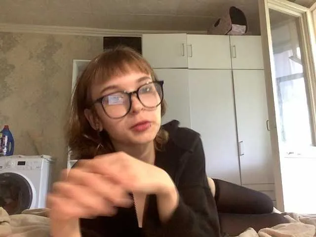 AdrianaAndrade – webcam model profile photo Image 5