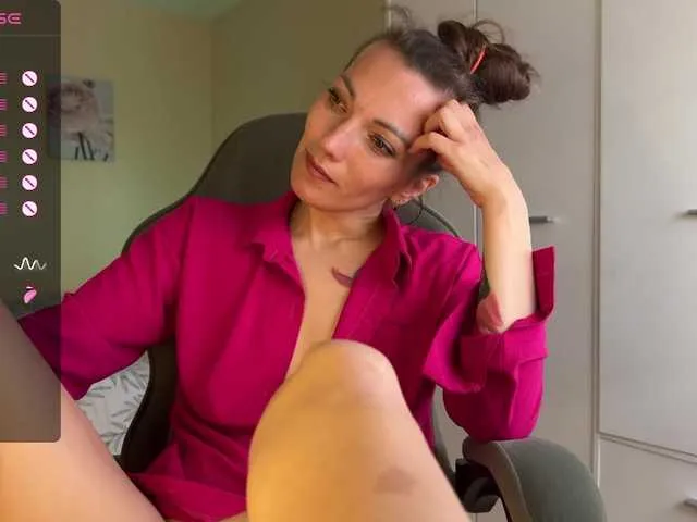 Naughty-Mari Image 11