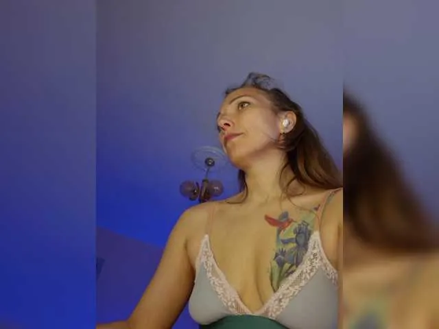 Naughty-Mari Image 5