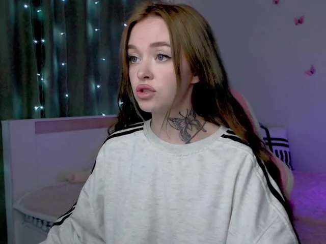 LiaWest – webcam model profile photo Image 11