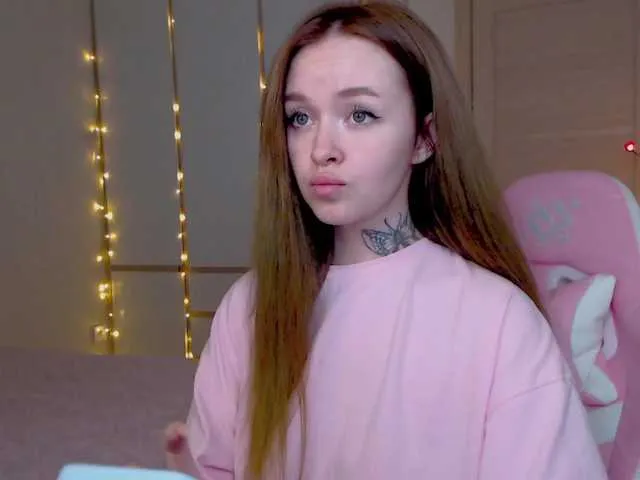 LiaWest – webcam model profile photo Image 18