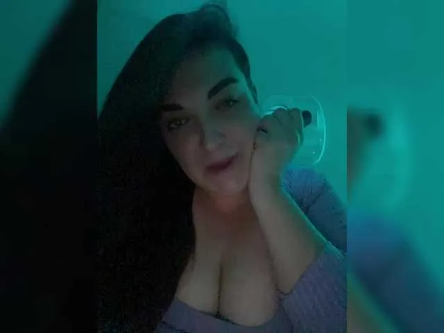 Alina_Vibe_Me – webcam model profile photo Image 9