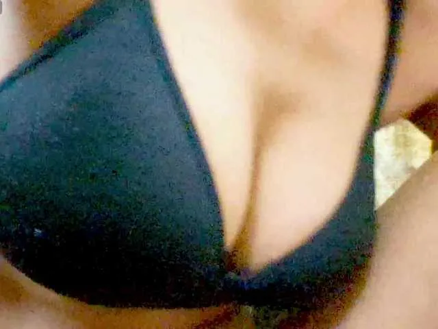 V-Hot-Sweti – webcam model profile photo Image 12