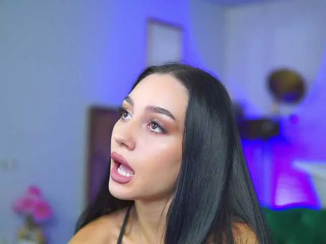 AlessaMiller – webcam model profile photo Image 10