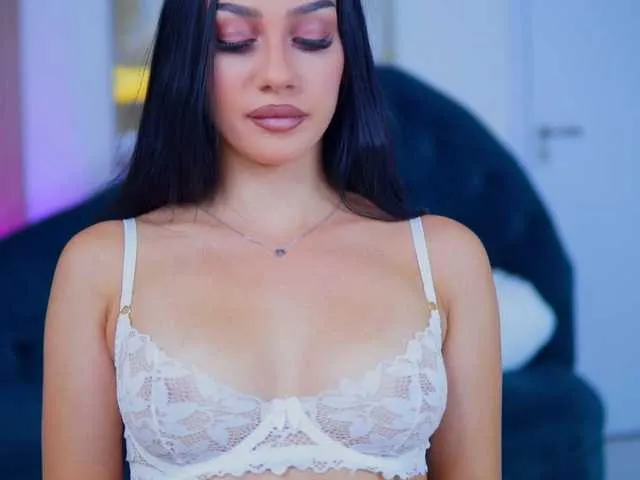 AlessaMiller – webcam model profile photo Image 14