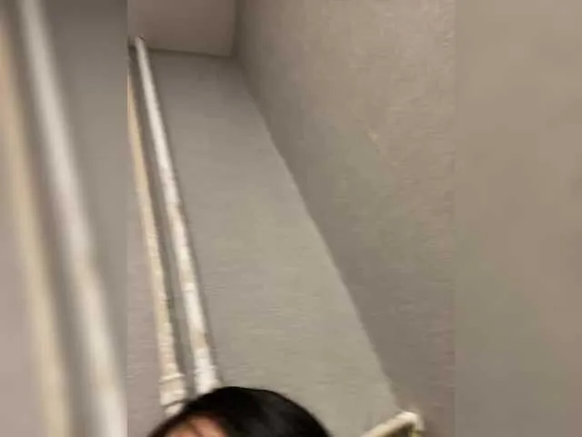 cutesmiles – webcam model profile photo Image 5