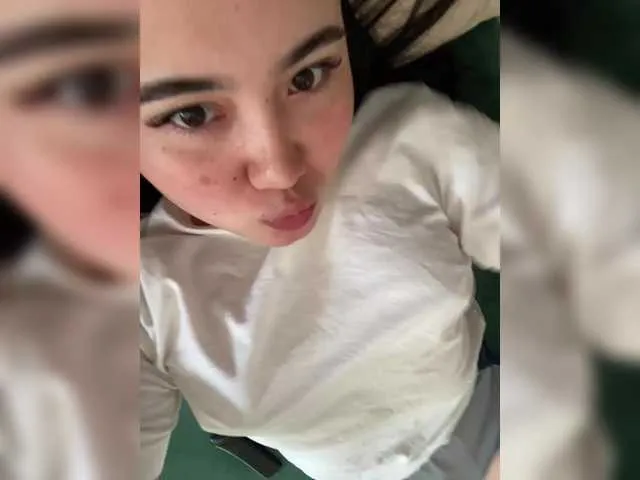 cutesmiles – webcam model profile photo Image 6