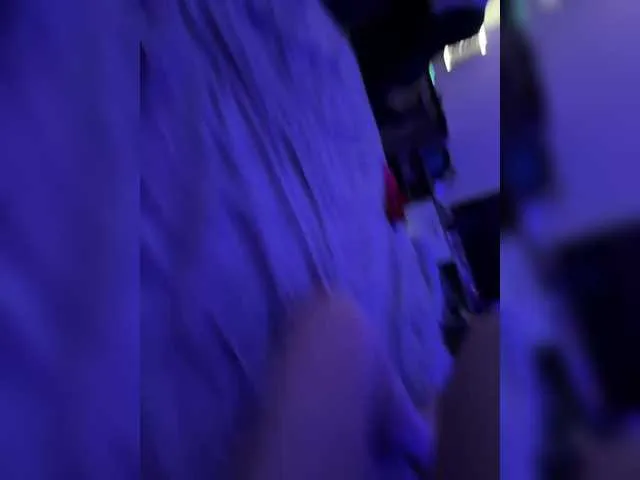 AlisonHale – webcam model profile photo Image 5