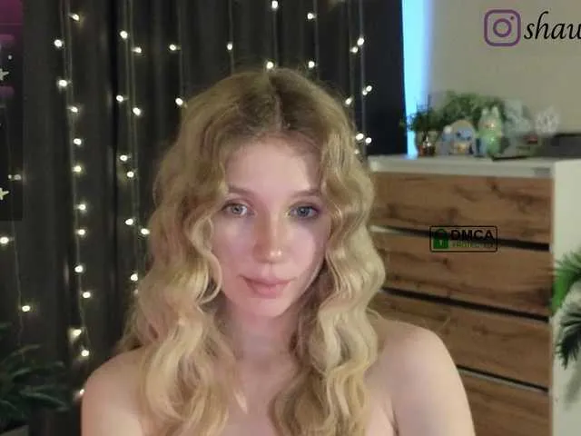 EsmeBrowm – webcam model profile photo Image 12