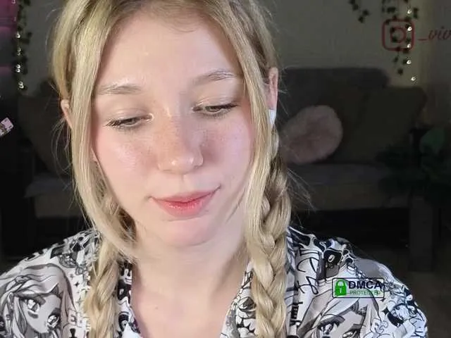 EsmeBrowm – webcam model profile photo Image 16