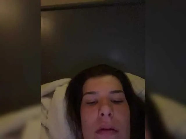 EsmeBrowm – webcam model profile photo Image 5